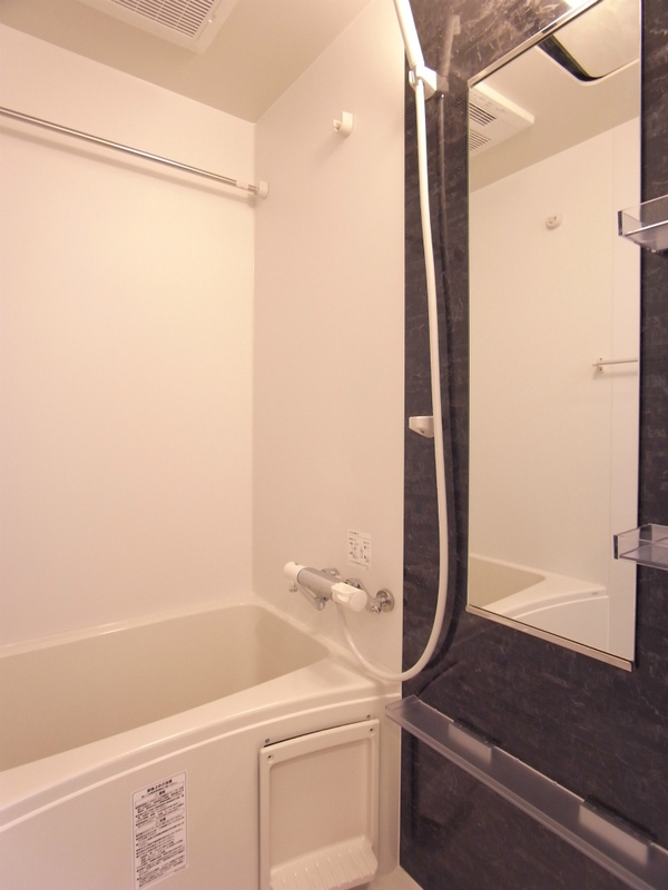 バス・シャワールーム　お風呂で日々の疲れを落としましょう