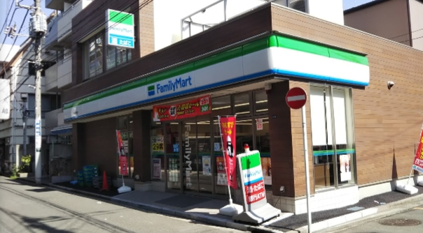 コンビニ　ファミリーマート 戸部駅東店（コンビニ）まで184m