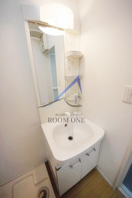 洗面設備　洗面台です。