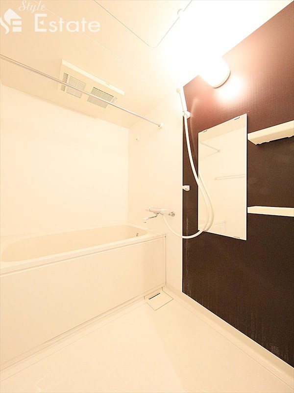 バス・シャワールーム　バスルーム