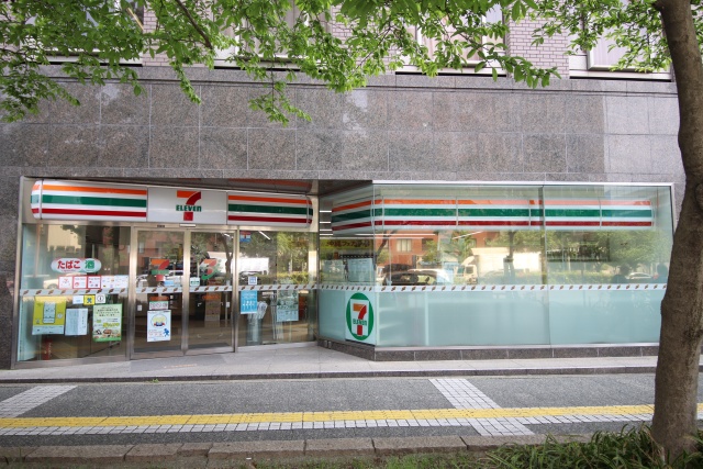 コンビニ　セブン－イレブン　名古屋桜通大津店（コンビニ）まで118m