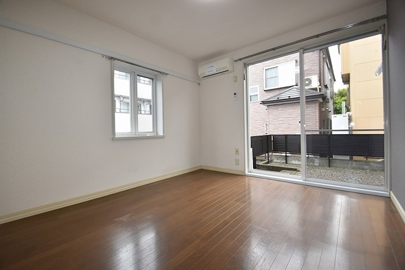 居室・リビング　日当たり良好の綺麗なお部屋♪