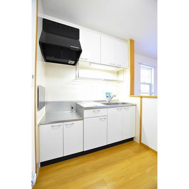 キッチン　こちらの物件はMODE不動産なら割引対象の１部屋です。