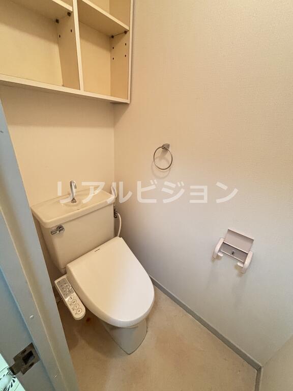 トイレ　※こちらの写真は他部屋になり参考写真です