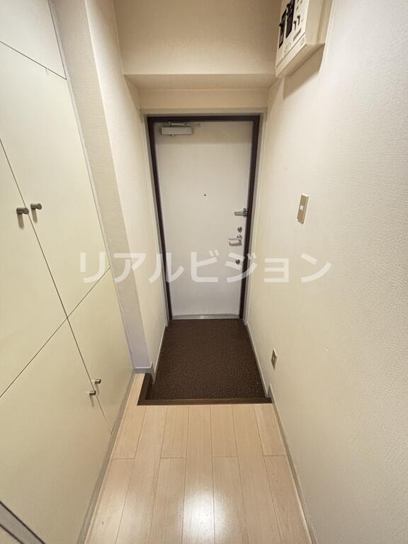 玄関　※こちらの写真は他部屋になり参考写真です