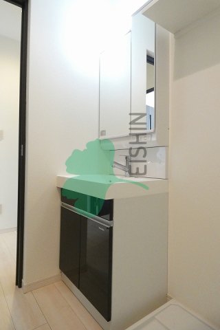 洗面設備　シンプルで使いやすい洗面台です！