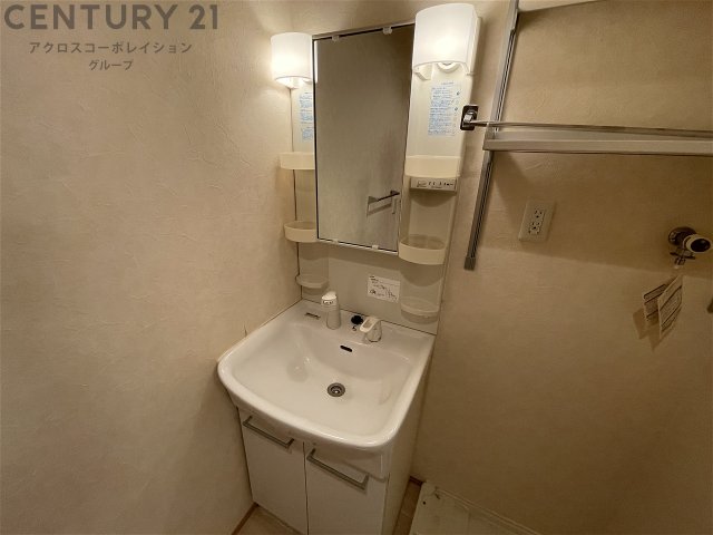 洗面設備　洗面所内に洗濯機置場あり☆