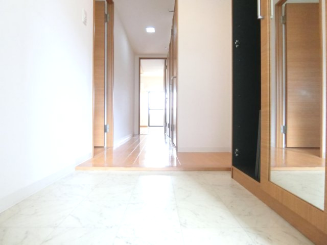 玄関　詳細は、RISUMO江坂本店→06-6155-7137まで♪