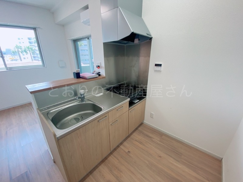 キッチン　※カラーデザインが異なる場合があります