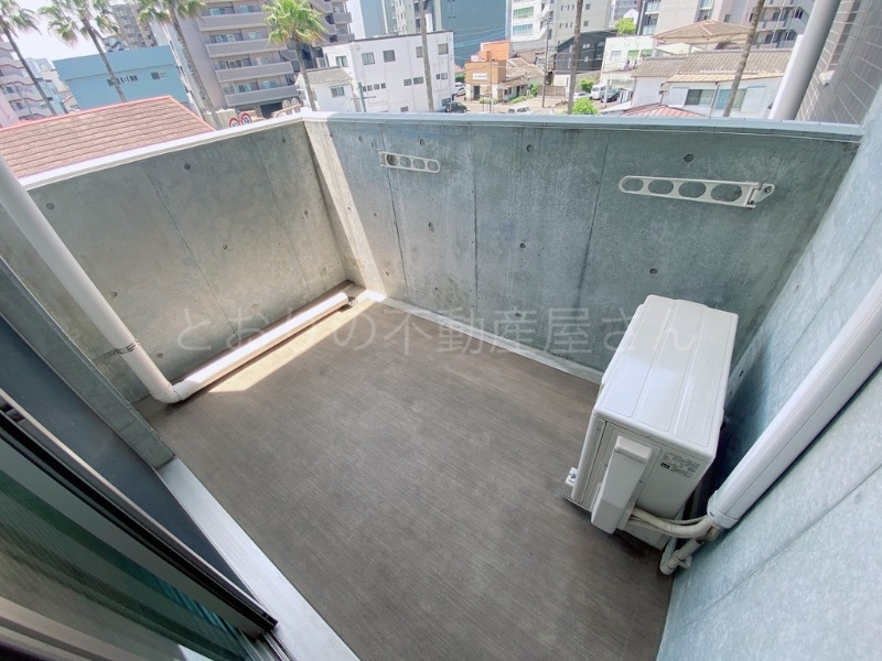 バルコニー　バルコニー