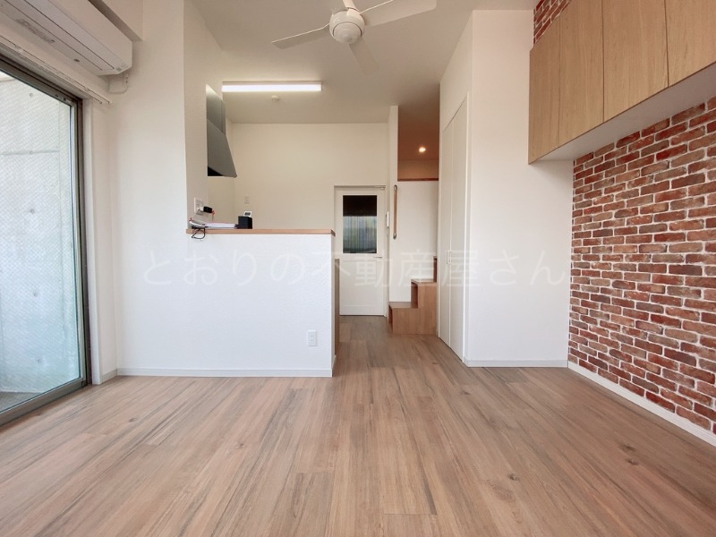 居室・リビング　※カラーデザインが異なる場合があります