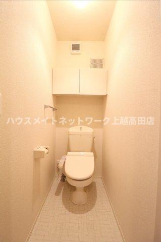 トイレ　温水洗浄便座