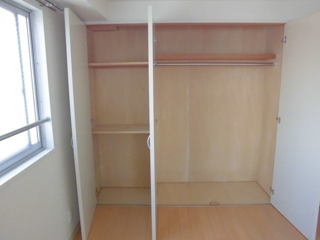 収納　洋室収納