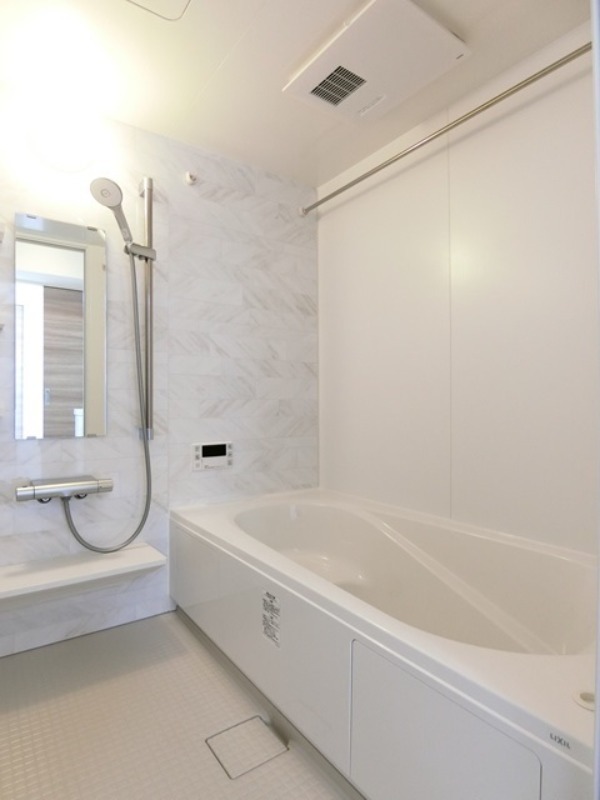 バス・シャワールーム　図面と現状に相違がある場合には現状を優先