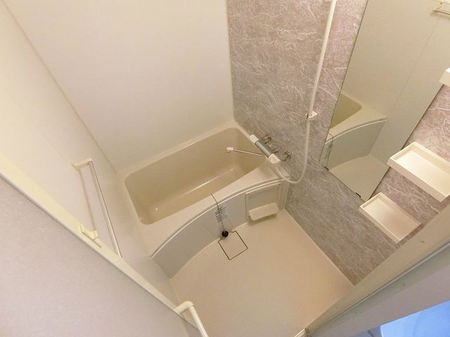 バス・シャワールーム　同間取・別号室