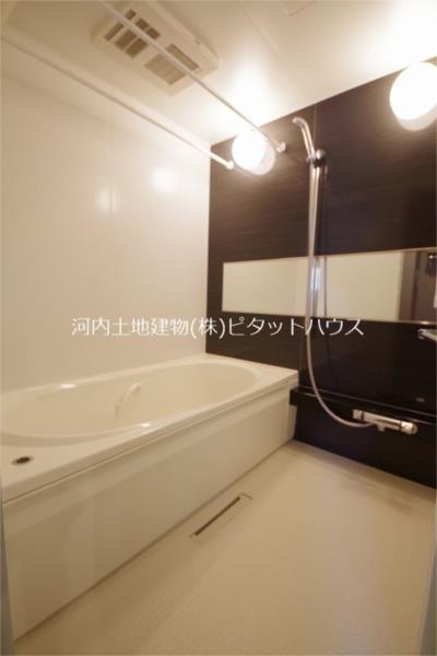 バス・シャワールーム　追い焚き・浴室乾燥機付き