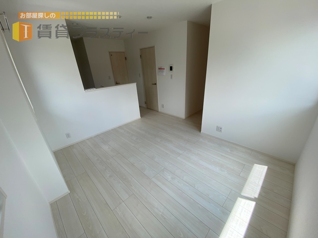 居室・リビング　明るい色調が良いですね！