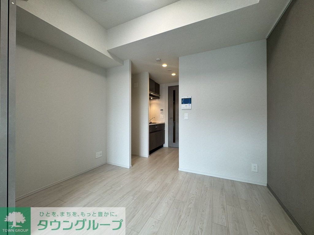 居室・リビング　エントランス