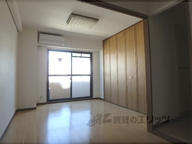 居室・リビング　洋室