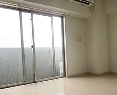 居室・リビング　☆明るい洋室☆