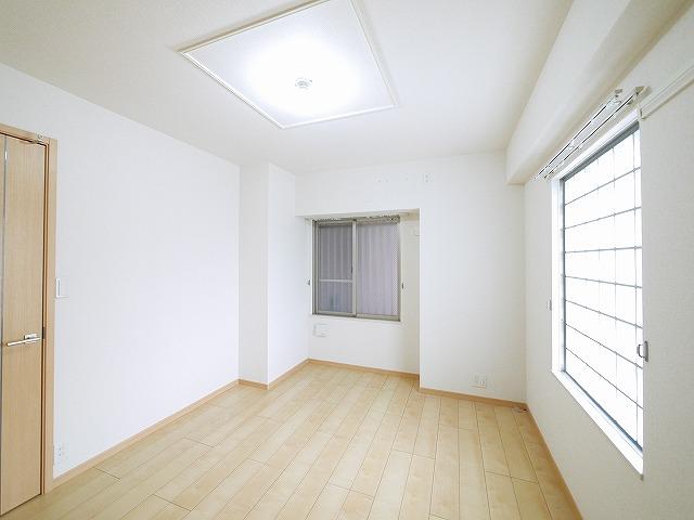 その他部屋・スペース　使い勝手のいい寝室です