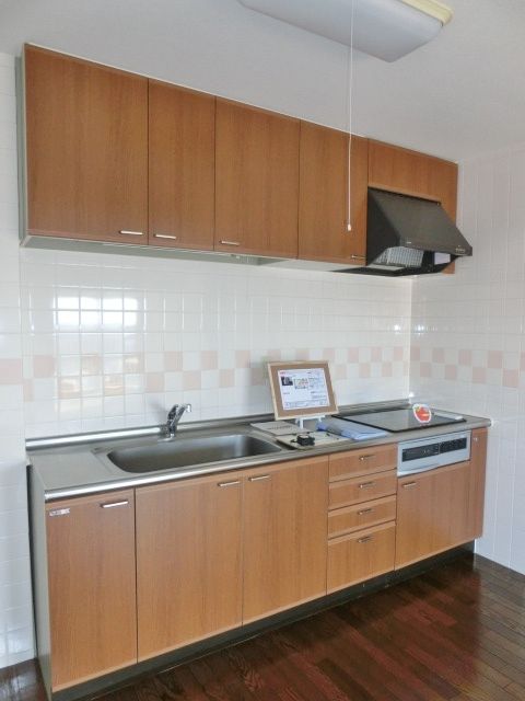 キッチン　ＩＨコンロ付きのキッチン