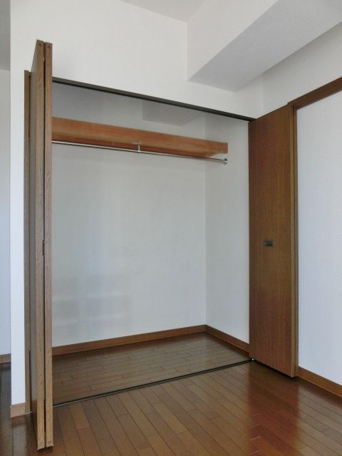 収納　各室に収納あります。