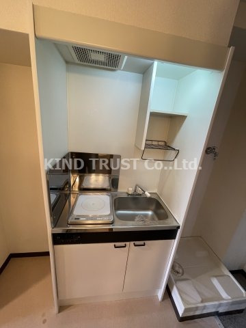 キッチン　コンパクトなキッチンで掃除もラクラク