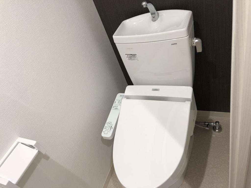 トイレ　ウォシュレット付