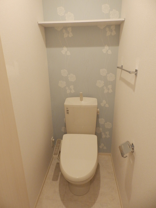 トイレ　温水洗浄暖房便座