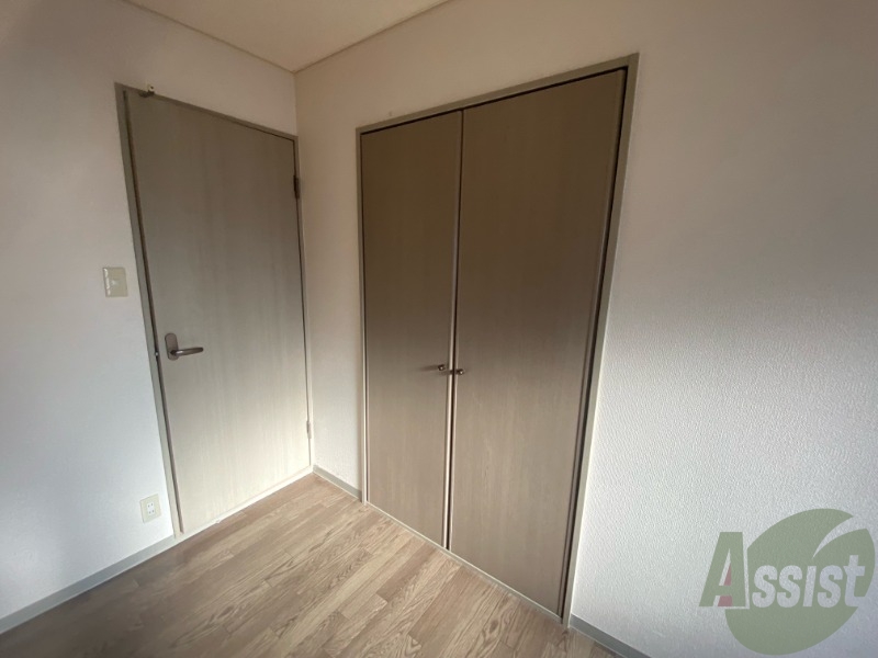 収納　収納はこちら。中の様子が気になりますね。。