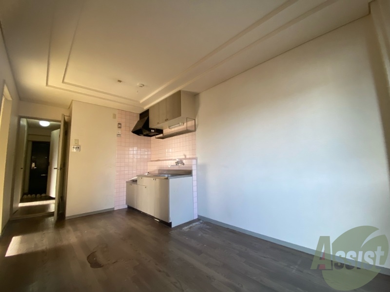 居室・リビング　８．４帖のダイニングになります。伸び伸び出来そうですね。