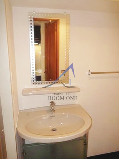 洗面設備　洗面台です。
