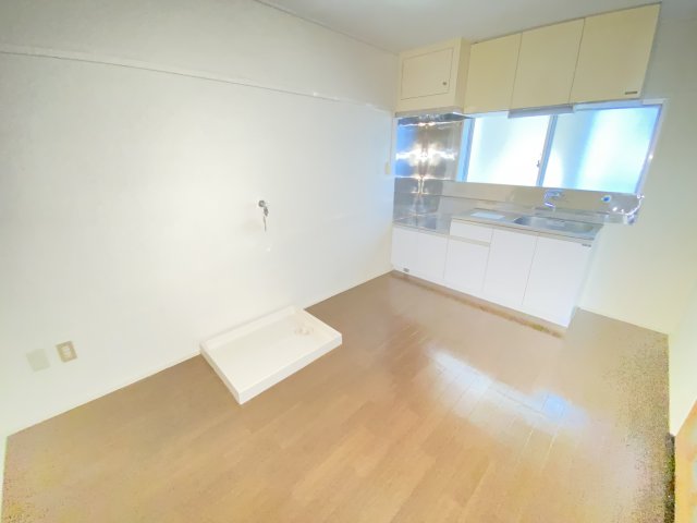 居室・リビング　こちらはダイニングスペースです！※前回募集時の写真です