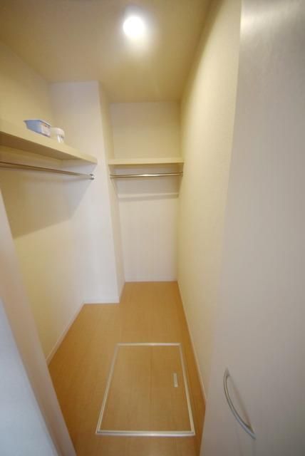 収納　ウォークインクローゼット