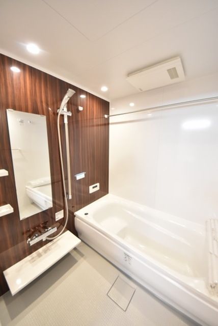 バス・シャワールーム