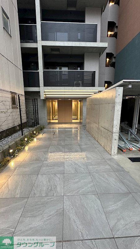 エントランス　部屋探しは株式会社　タウンハウジング　までお気軽にお問合せ…