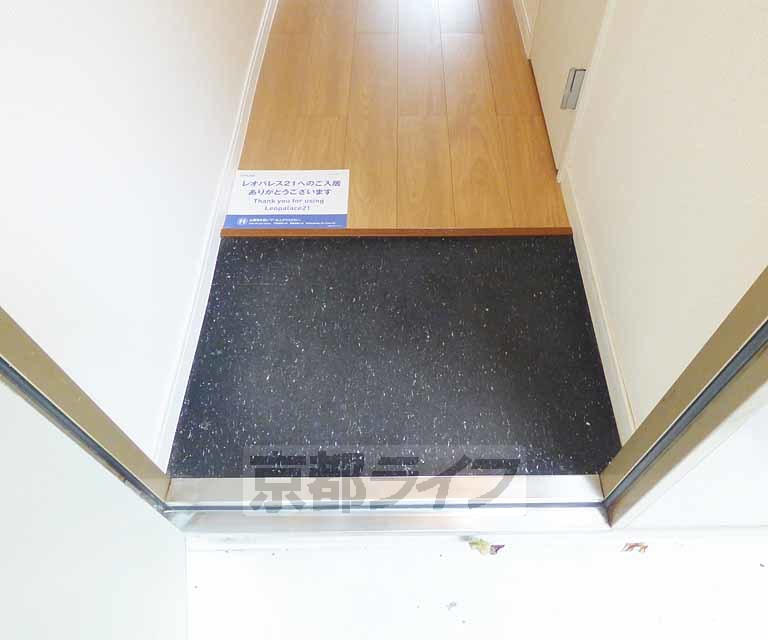 玄関　大きな段差がありません