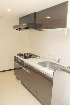 キッチン　対面式のシステムキッチンです♪