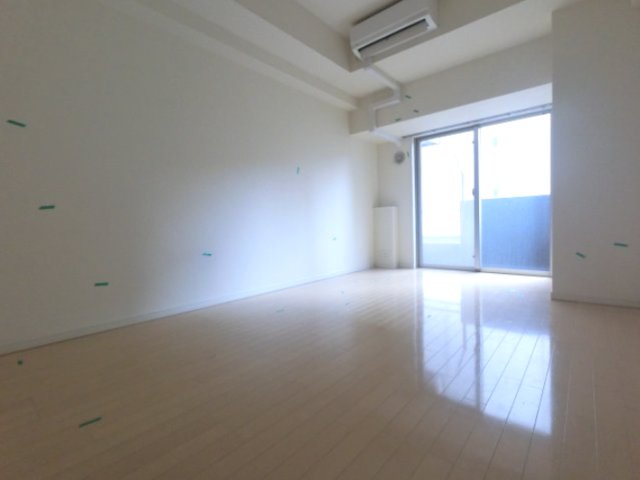 居室・リビング　※反転タイプ