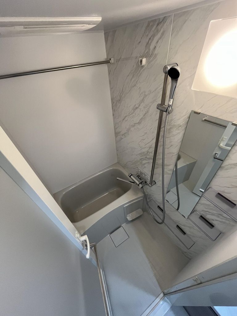 バス・シャワールーム　同施工会社写真