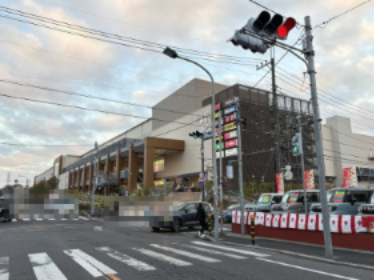 ショッピングセンター　テラスモール松戸（ショッピングセンター）まで2376m