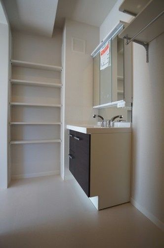 洗面設備　別のお部屋の写真です