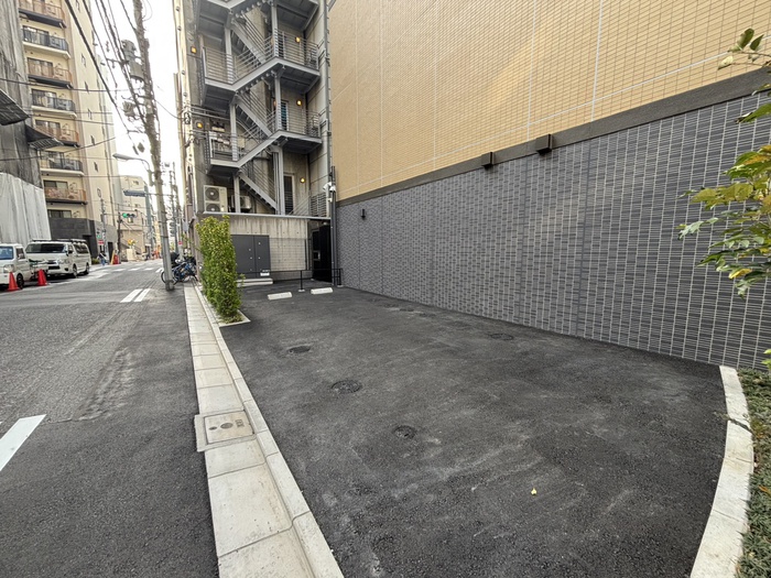 建物外観　建築中