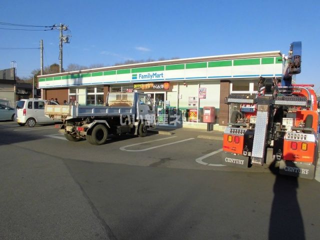 コンビニ　ファミリーマート坂東辺田店（コンビニ）まで644m