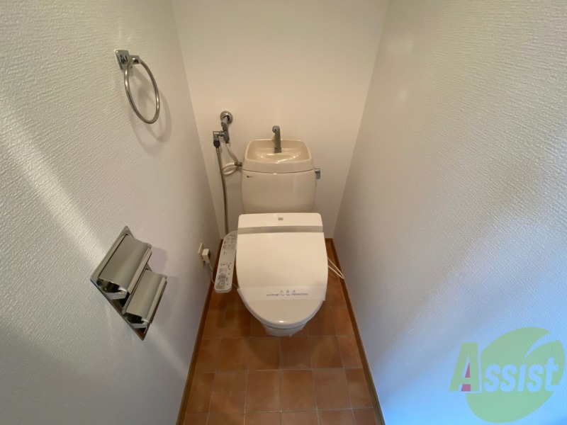 トイレ　トイレです。ウォシュレット付を探している方、おすすめです。