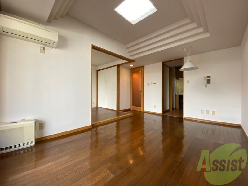 居室・リビング　広くてキレイなお部屋が広がっていて、充実した生活が送れそう。