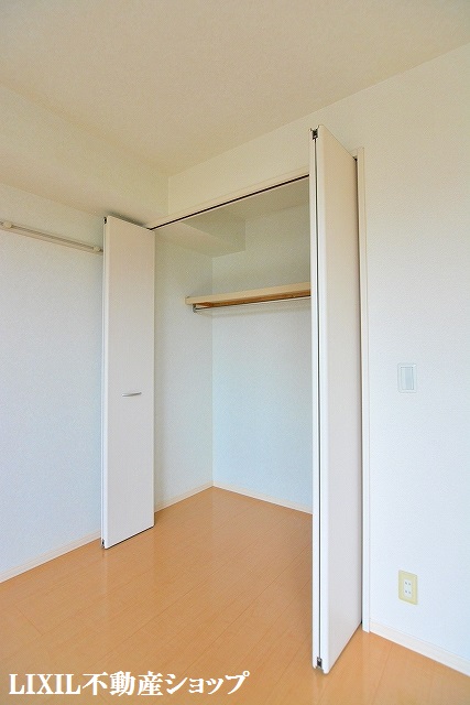 収納　南側洋室のクローゼットです。
