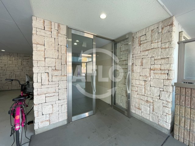 エントランス　HRフロントリーガル平野　エントランス