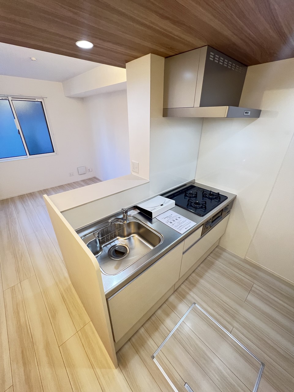 キッチン　同施工物件内装写真